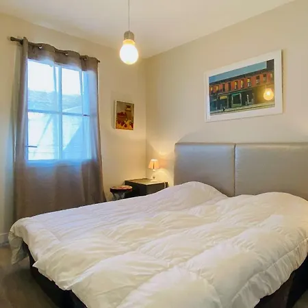 Superbe Avec Piscine Dans Le Village De St Clément